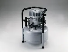 Jun-Air oljesmurte kompressorer montert på tank, bilde 3 av 7