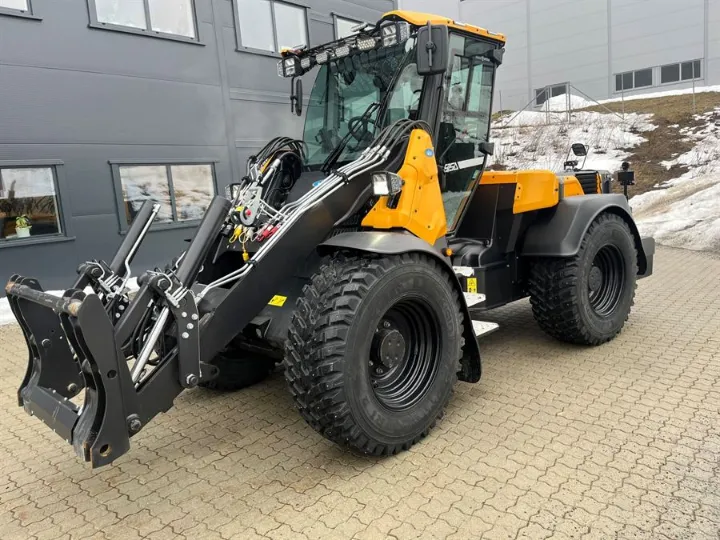 Demo Wille 875 redskapsbærer fra 2025