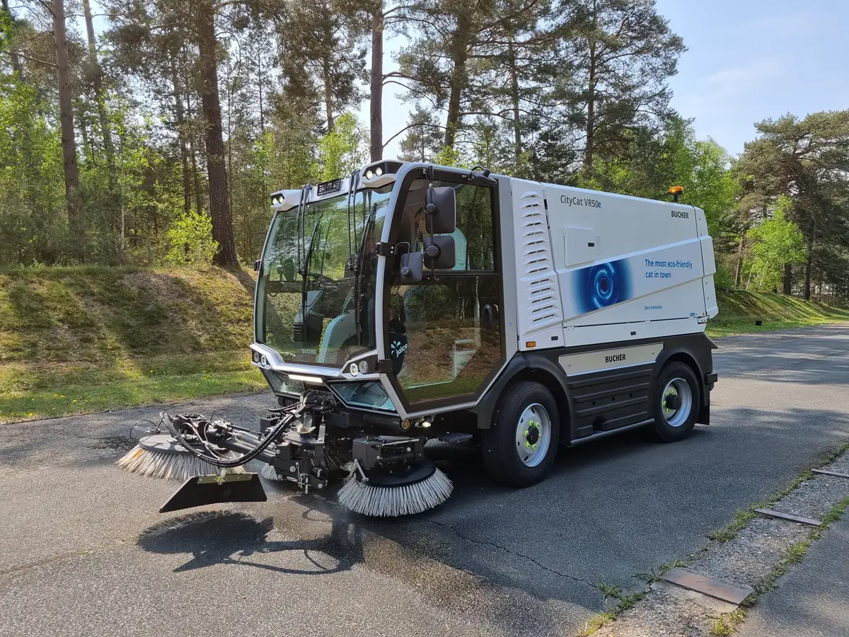Feiemaskiner og feiebiler fra Bucher